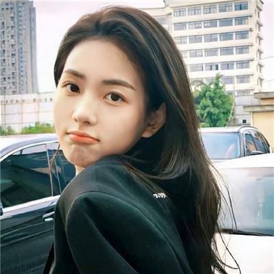 伴游女王